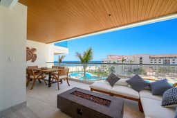 Beachfront 3BR Condo at Tortuga Bay by The Agency Baja Travel - Imagen 5