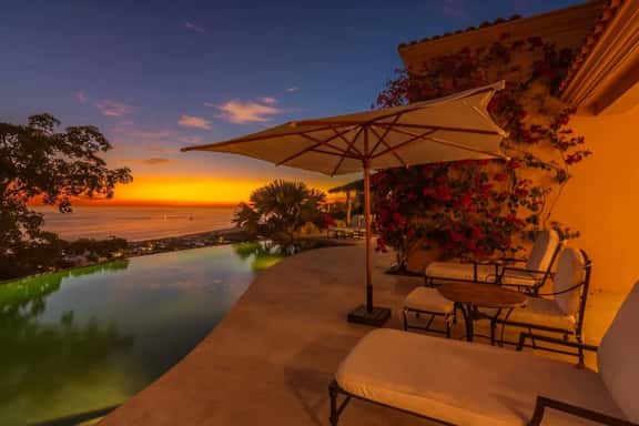 Luxury 6BR Villa Casa Luca By The Agency Baja - Imagen 1