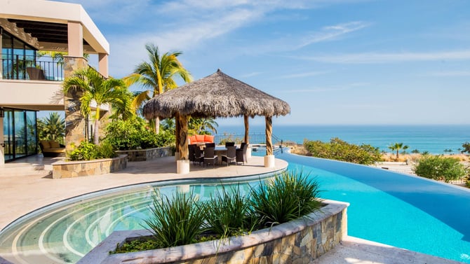 Cabo Corridor
